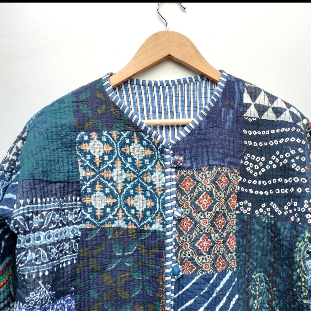 Quilted Patchwork Reversible Jacket Size Medium - image 2